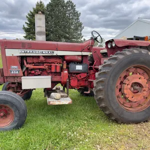 1971 International Farmall 856