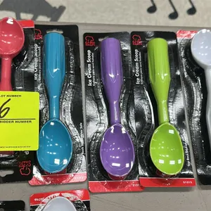 Chef Craft poly ice cream scoop set. Includes 5 individually packaged plastic ice cream scoops in assorted colors (red, blue, purple, green, and white