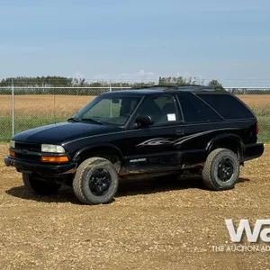 2003 CHEVROLET BLAZER MID SIZE SUV