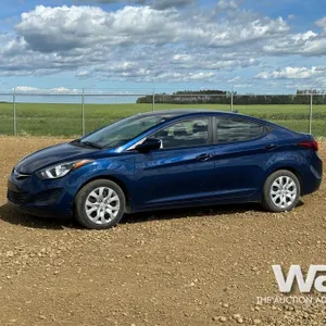 2015 HYUNDAI ELANTRA 4 DOOR CAR