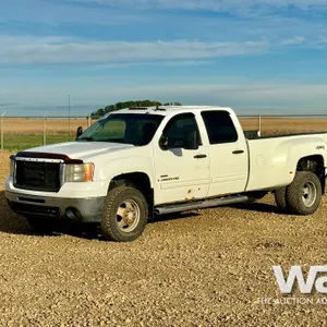 2008 GMC SIERRA 4X4 DUALLY PICKUP