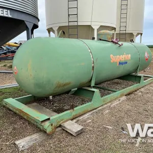 1,000 GAL. PROPANE TANK ON SKID