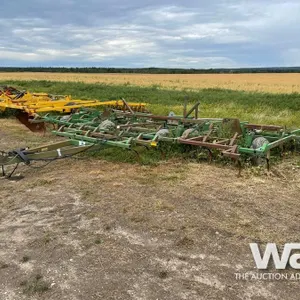 JOHN DEERE 960 25 FT. VIBRASHANK CULTIVATOR