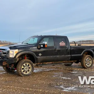 2011 FORD F350 LARIAT CREW CAB PICKUP
