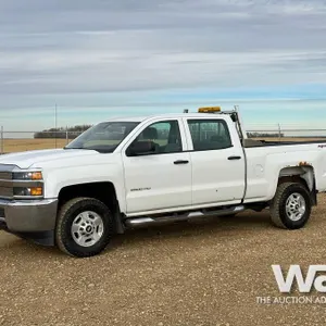 2015 CHEVROLET 2500HD SILVERADO CREW CAB PICKUP