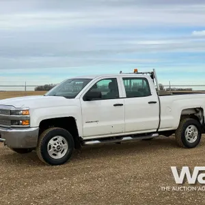 2015 CHEVROLET 2500HD SILVERADO CREW CAB PICKUP