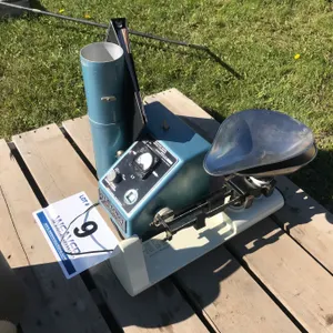 LABTRONICS GRAIN TESTER & SCALE