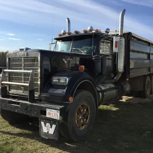 1977 WESTERN STAR T/A GRAIN TRUCK