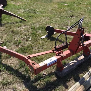 WESTWARD 3PT. BALE UNROLLER
