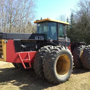 1986 VERSATILE 876 4WD TRACTOR