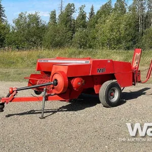 MASSEY FERGUSON 228 SQUARE BALER