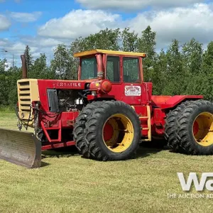 1977 VERSATILE 800 4WD TRACTOR