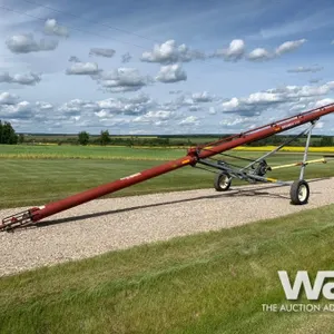 SAKUNDIAK 8" X 40 FT. PTO AUGER