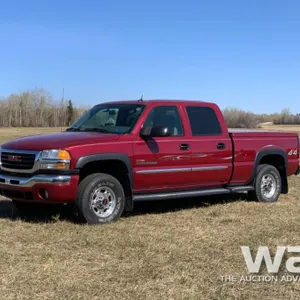 2004 GMC 2500HD CREW CAB PICKUP
