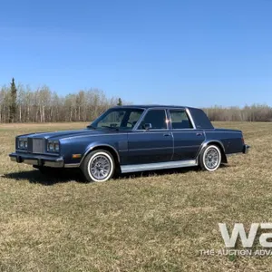 1987 CHRYSLER 5TH AVENUE CAR