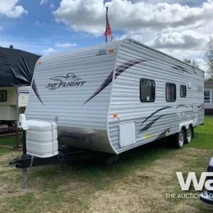 2012 JAYCO JAY FLIGHT TRAVEL TRAILER