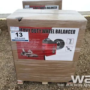 HEAVY DUTY WHEEL BALANCER