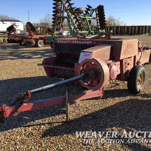 MASSEY FERGUSON 124 SQUARE BALER