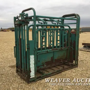 2001 MORAND CATTLE SQUEEZE