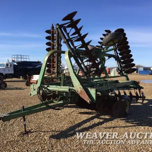 JOHN DEERE 235 TANDEM DISC
