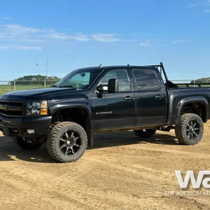 2010 CHEVROLET 1500 LTZ CREW CAB PICKUP
