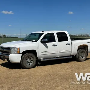 2010 CHEVROLET SILVERADO CREWCAB PICKUP
