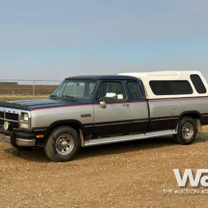 1992 DODGE D250 ECAB PICKUP