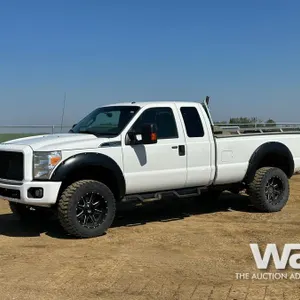 2011 FORD F250 SD LARIAT ECAB PICKUP