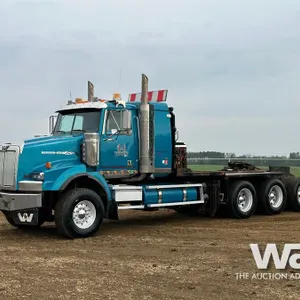 2006 WESTERN STAR 4900SA TRI DRIVE SLEEPER WINCH