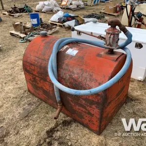 135 GAL. FUEL TANK W/ HAND PUMP