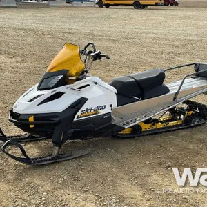 2015 SKI-DOO TUNDRA 550F SNOWMOBILE