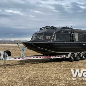 2018 FIREFISH HAMMERHEAD TWIN RIVER BOAT