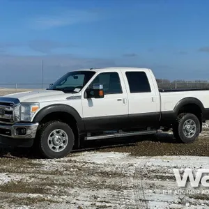 2015 FORD F350 LARIAT CREW CAB PICKUP