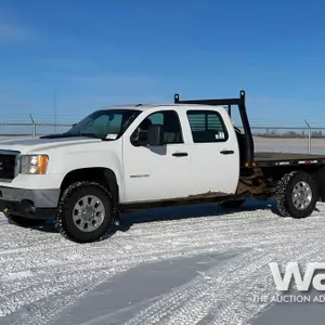2012 GMC 3500HD CREW CAB FLATBED TRUCK