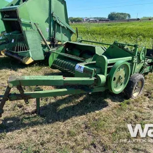 JOHN DEERE 14T SQUARE BALER