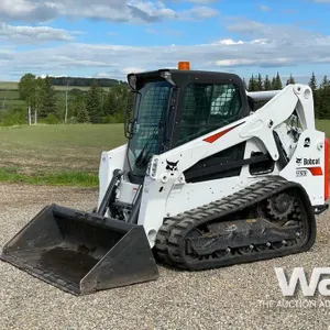 2017 BOBCAT T650 2SPD MULTI TERRAIN LOADER