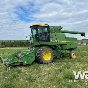 1980 JOHN DEERE 7720 TURBO COMBINE