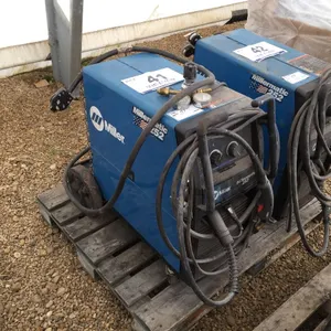 MILLER 252 WELDER