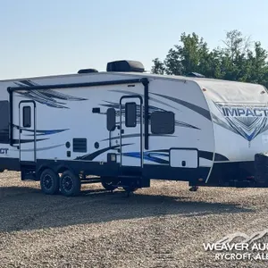 2015 IMPACT 30FT. T/A TOY HAULER TRAVEL TRAILER