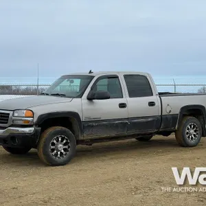 2006 GMC Sierra 2500HD Crew Cab Pickup