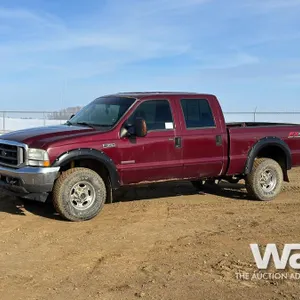 2004 Ford F350 SLT Crew Cab Pickup