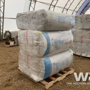 (3) BUNDLES R12 16" & 24" INSULATION