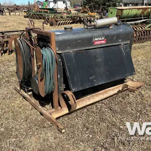LINCOLN ELECTRIC CLASSIC III SA300 WELDER