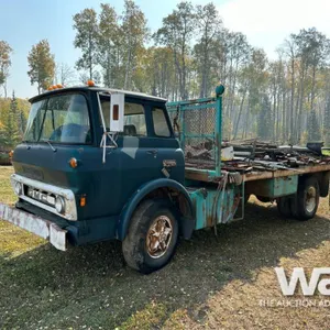 1976 GMC 6500 CAB OVER S/A FLATDECK TRUCK