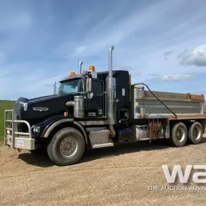 2001 KENWORTH T800 T/A DUMP TRUCK