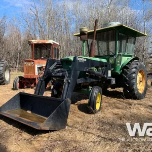 JOHN DEERE 4010 TRACTOR
