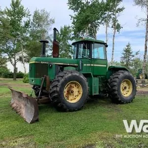 1981 JOHN DEERE 8440 4WD TRACTOR
