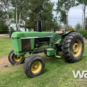 JOHN DEERE 3130 2WD TRACTOR