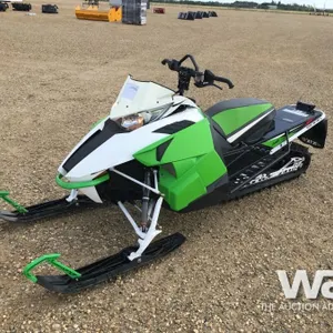 2016 ARCTIC CAT M6000 SNOWMOBILE