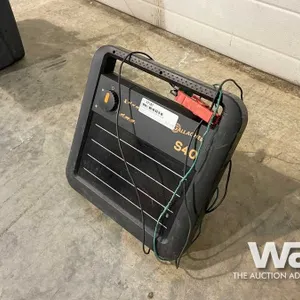 GALLAGER S40 SOLAR FENCER